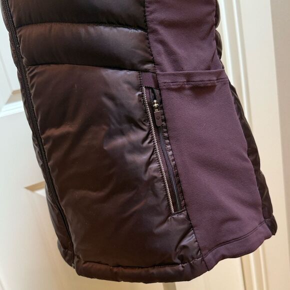 Lululemon Down For A Run Vest II Black Cherry Size 8 EUC - Picture 14 of 17
